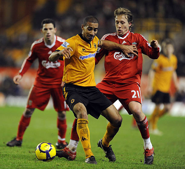 其地位在球 其地位在球